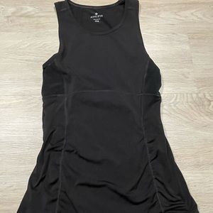 Athleta black cinched waist tank! Perfect ruched detail hits below the waist.